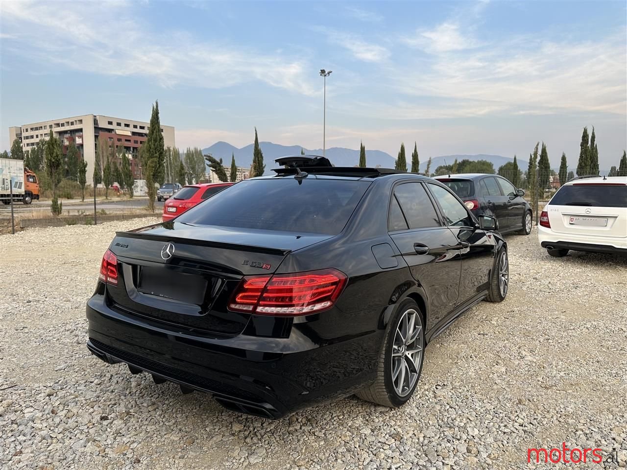 2015' Mercedes-Benz E 63 AMG photo #4