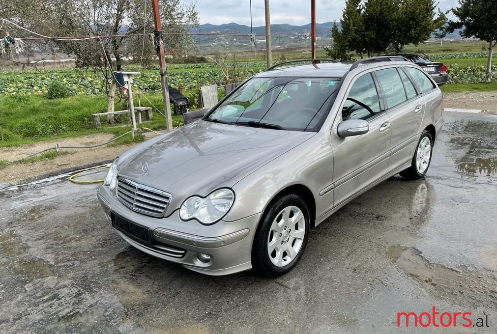 2006' Mercedes-Benz C 220 photo #1