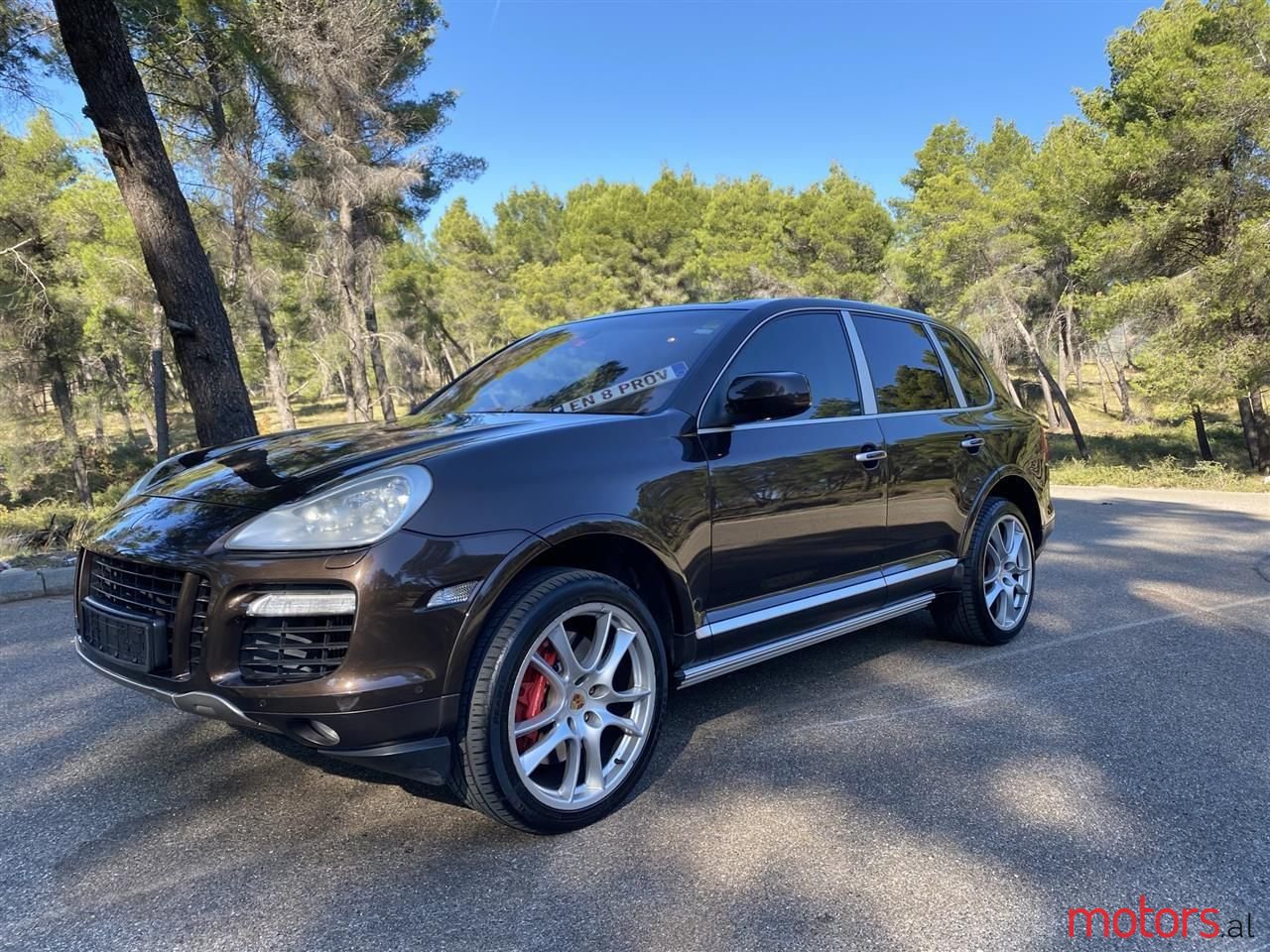 2009' Porsche Cayenne photo #3