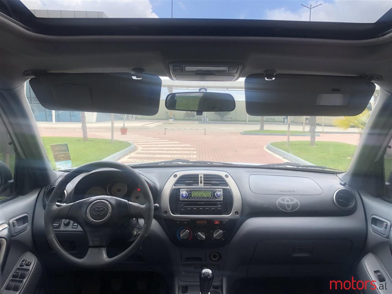 2002' Toyota RAV4 photo #4