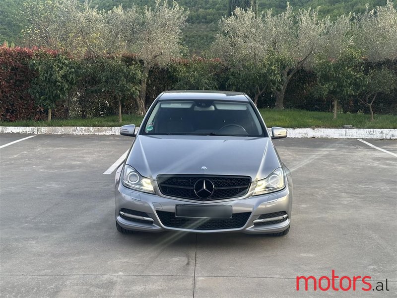 2012' Mercedes-Benz C 220 photo #1