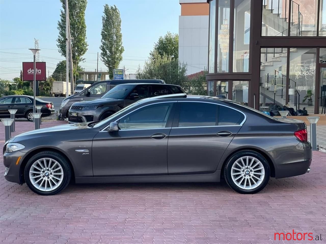 2011' BMW 535 photo #4