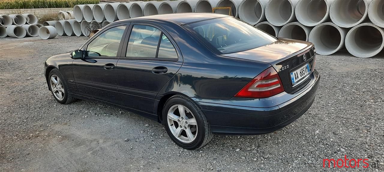 2004' Mercedes-Benz C 220 photo #2