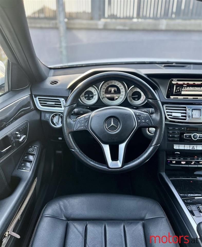 2014' Mercedes-Benz E 250 photo #3