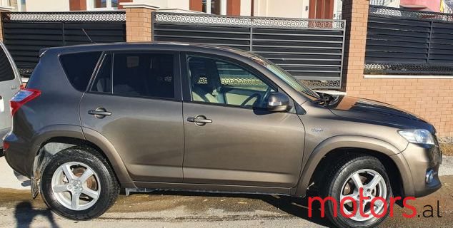 2011' Toyota RAV4 photo #1