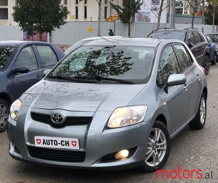 2009' Toyota Auris photo #1