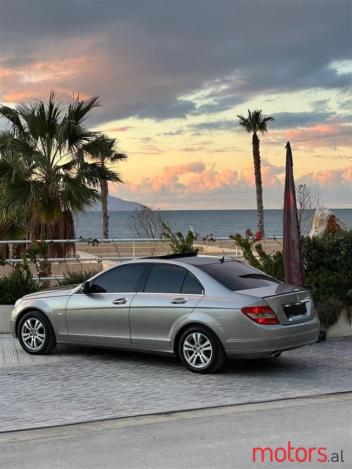 2009' Mercedes-Benz C 200 photo #6