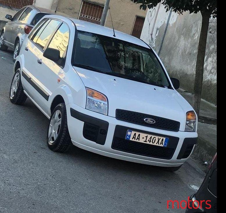 2010' Ford Fusion photo #2