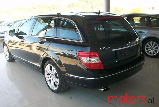 2008' Mercedes-Benz C-Class photo #3