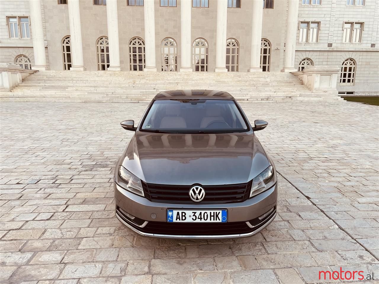 2013' Volkswagen Passat photo #2