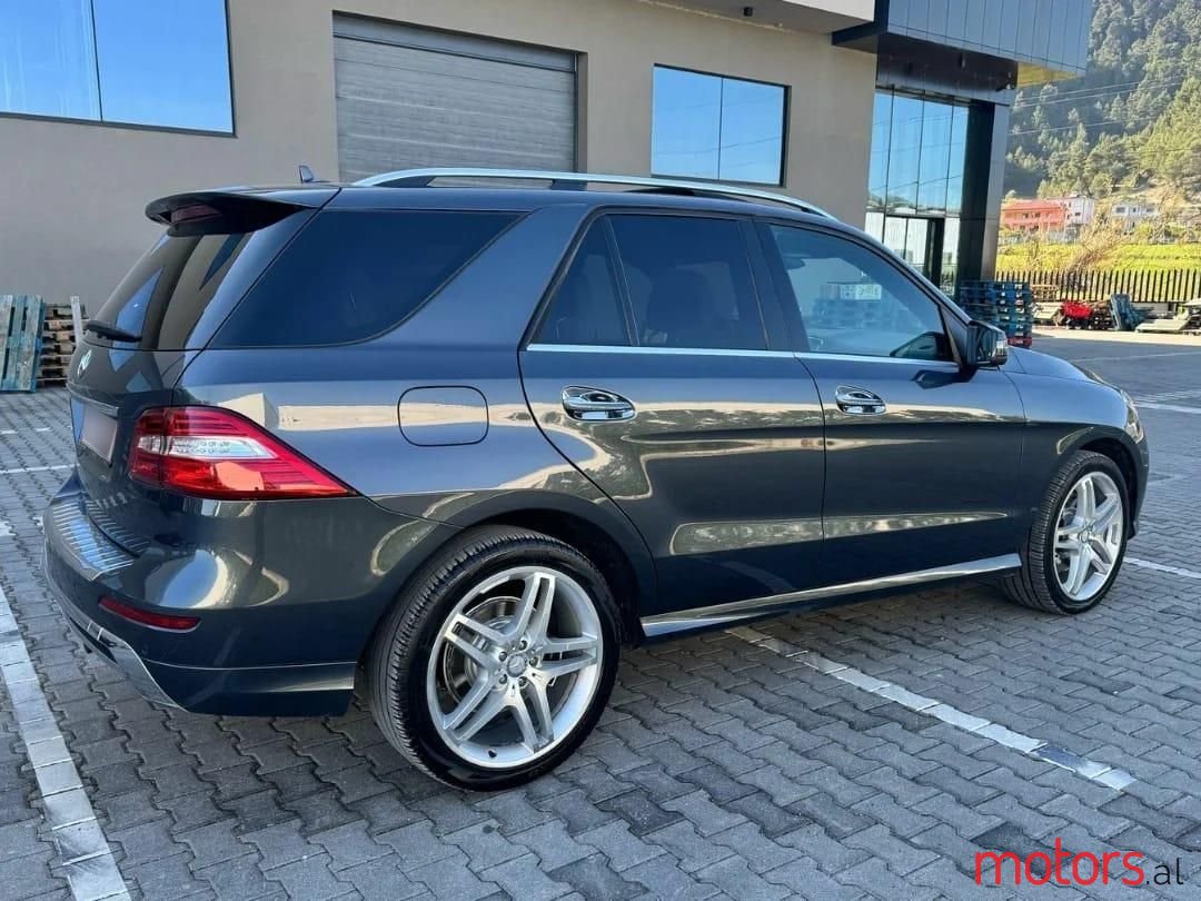 2014' Mercedes-Benz ML 350 photo #2