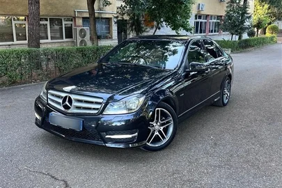 2012' Mercedes-Benz C 220