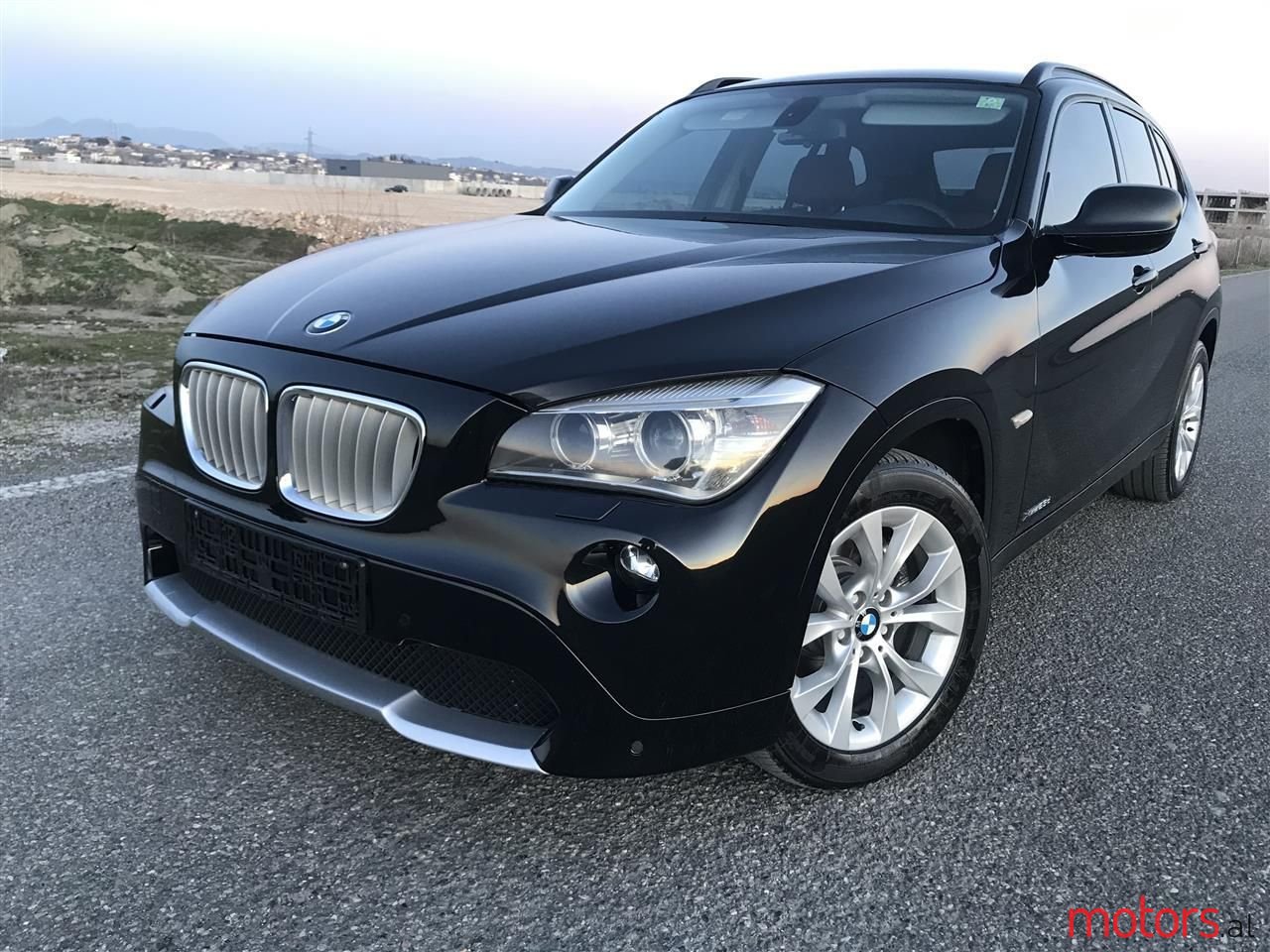 2011' BMW X1 photo #1