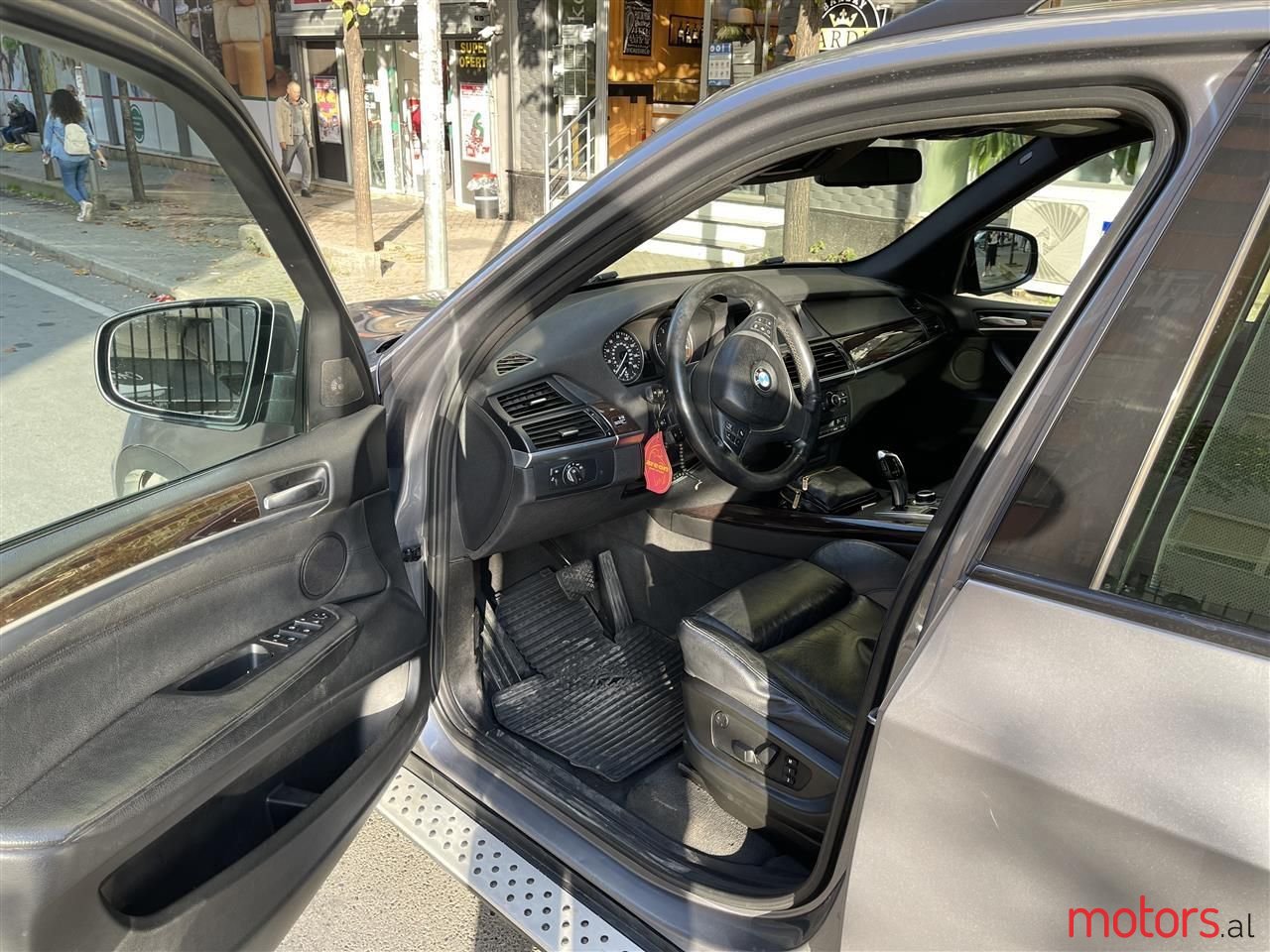 2012' BMW M5 photo #4