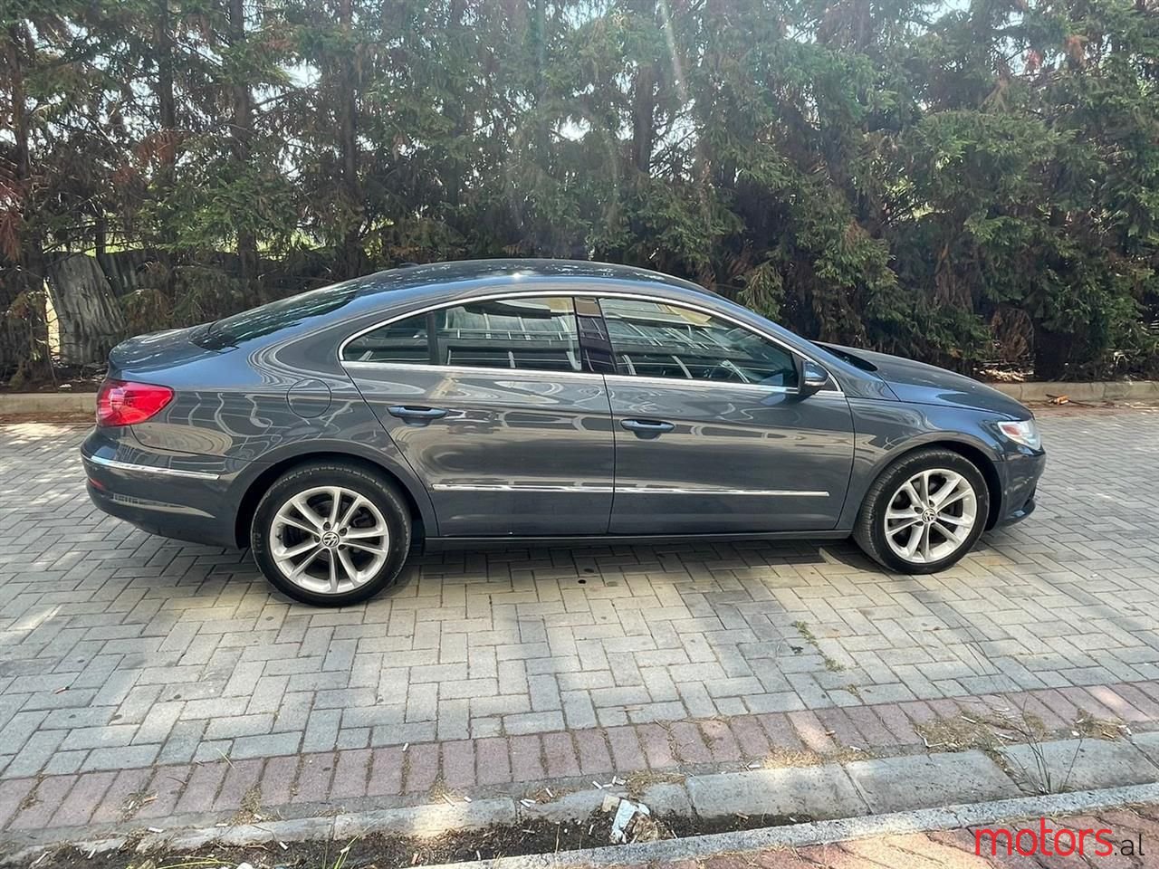 2011' Volkswagen CC photo #4