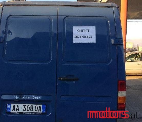 2001' Mercedes-Benz photo #2