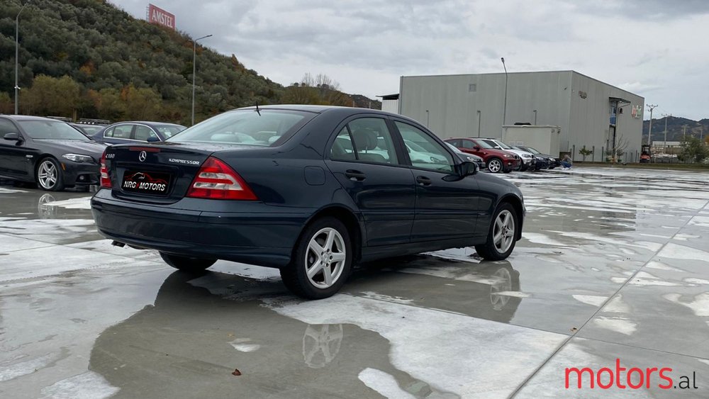 2005' Mercedes-Benz C-Class photo #3