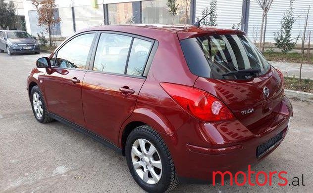 2009' Nissan Tiida photo #3