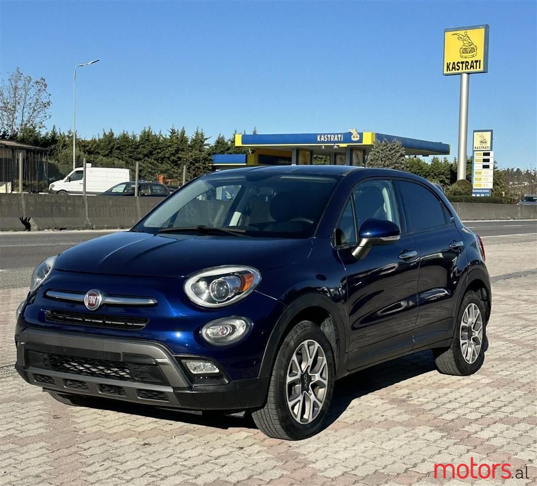 2016' Fiat 500X photo #2