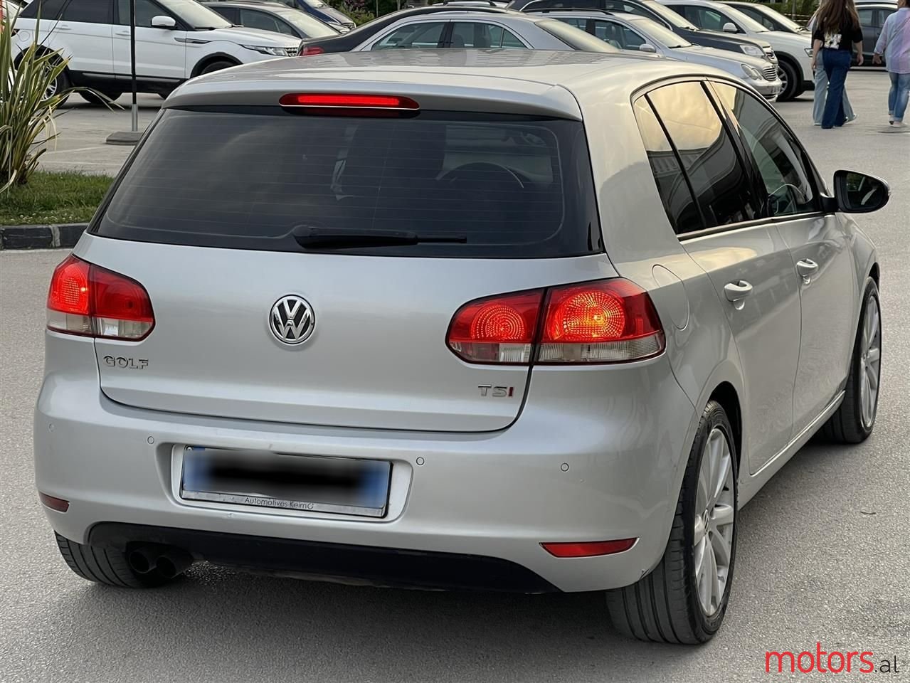 2010' Volkswagen Golf photo #5