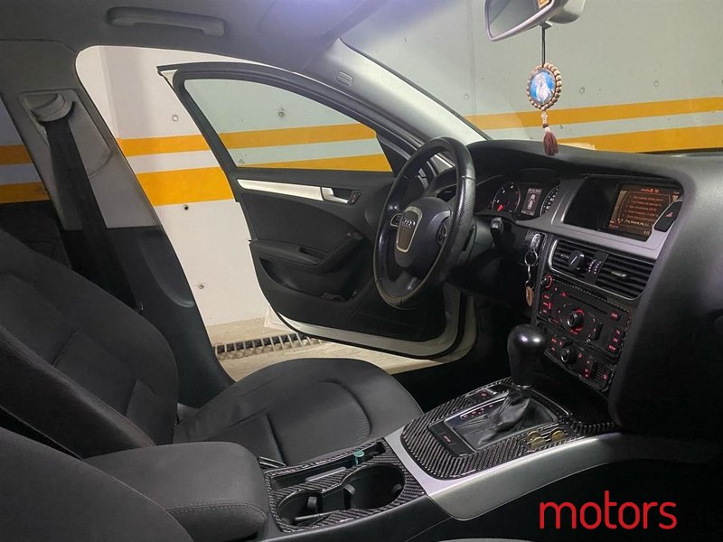 2009' Audi A4 photo #2