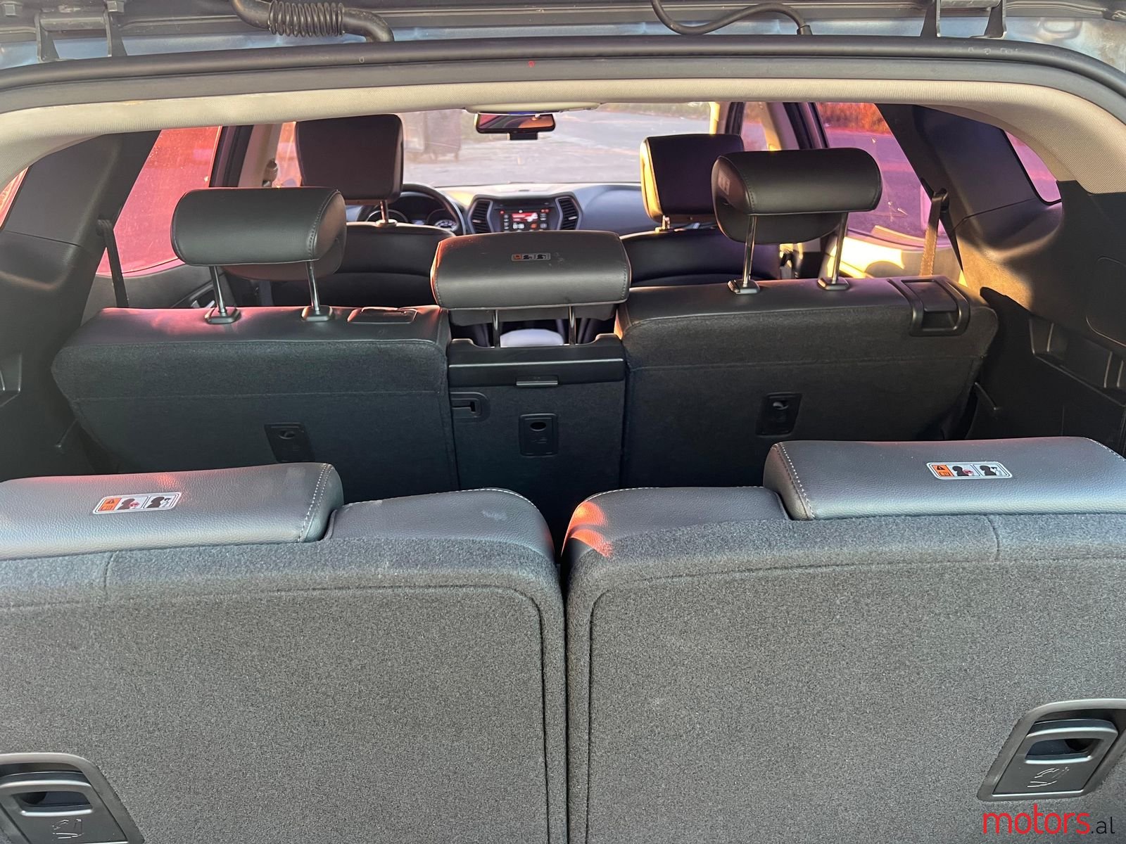 2014' Hyundai Santa Fe photo #2