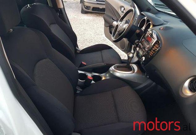 2010' Nissan Juke photo #1