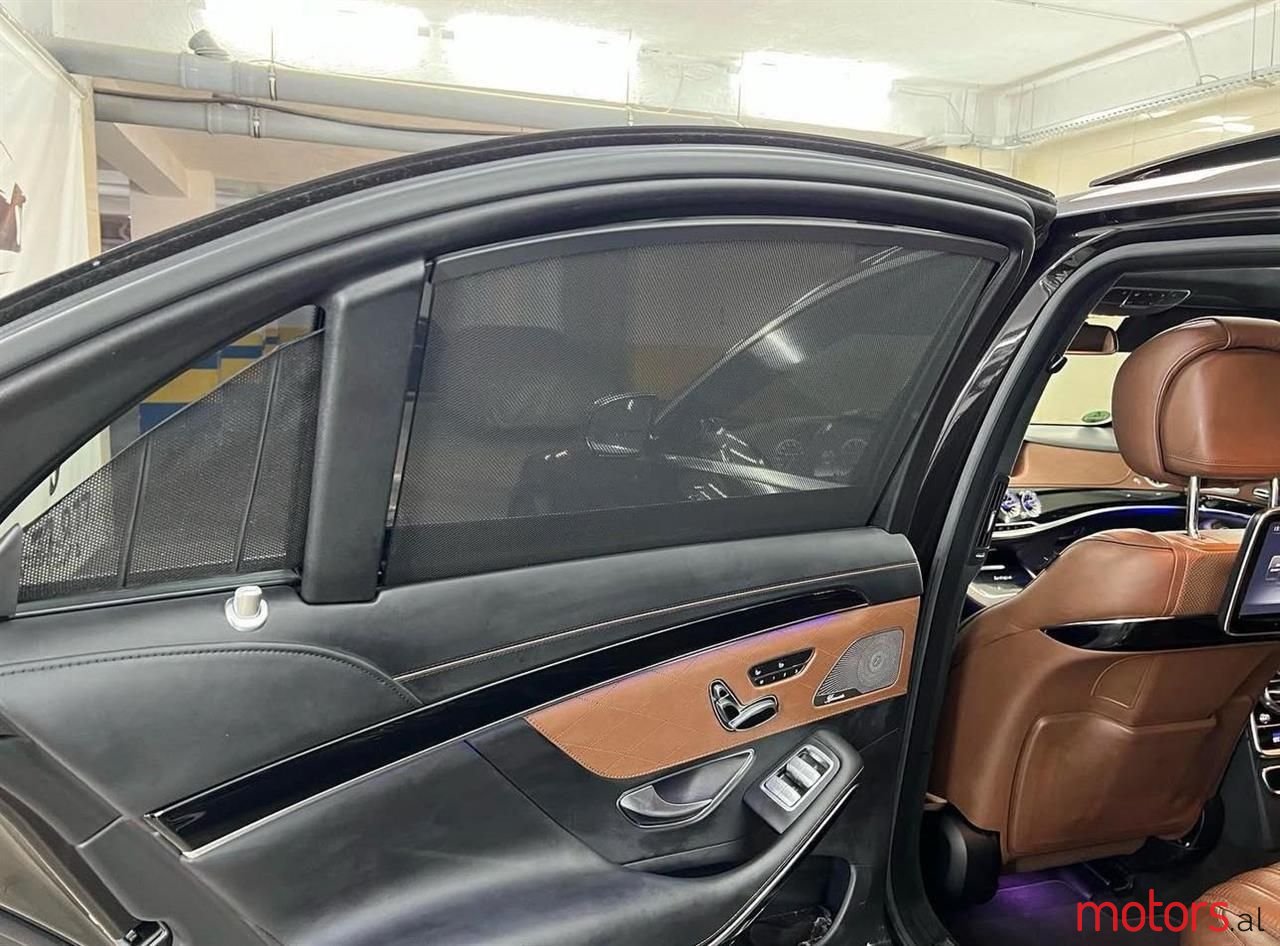 2014' Mercedes-Benz S 63 AMG photo #3