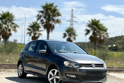 2011' Volkswagen Polo