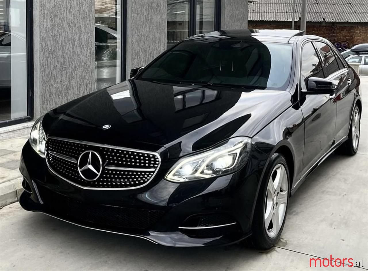 2013' Mercedes-Benz E 300 photo #2