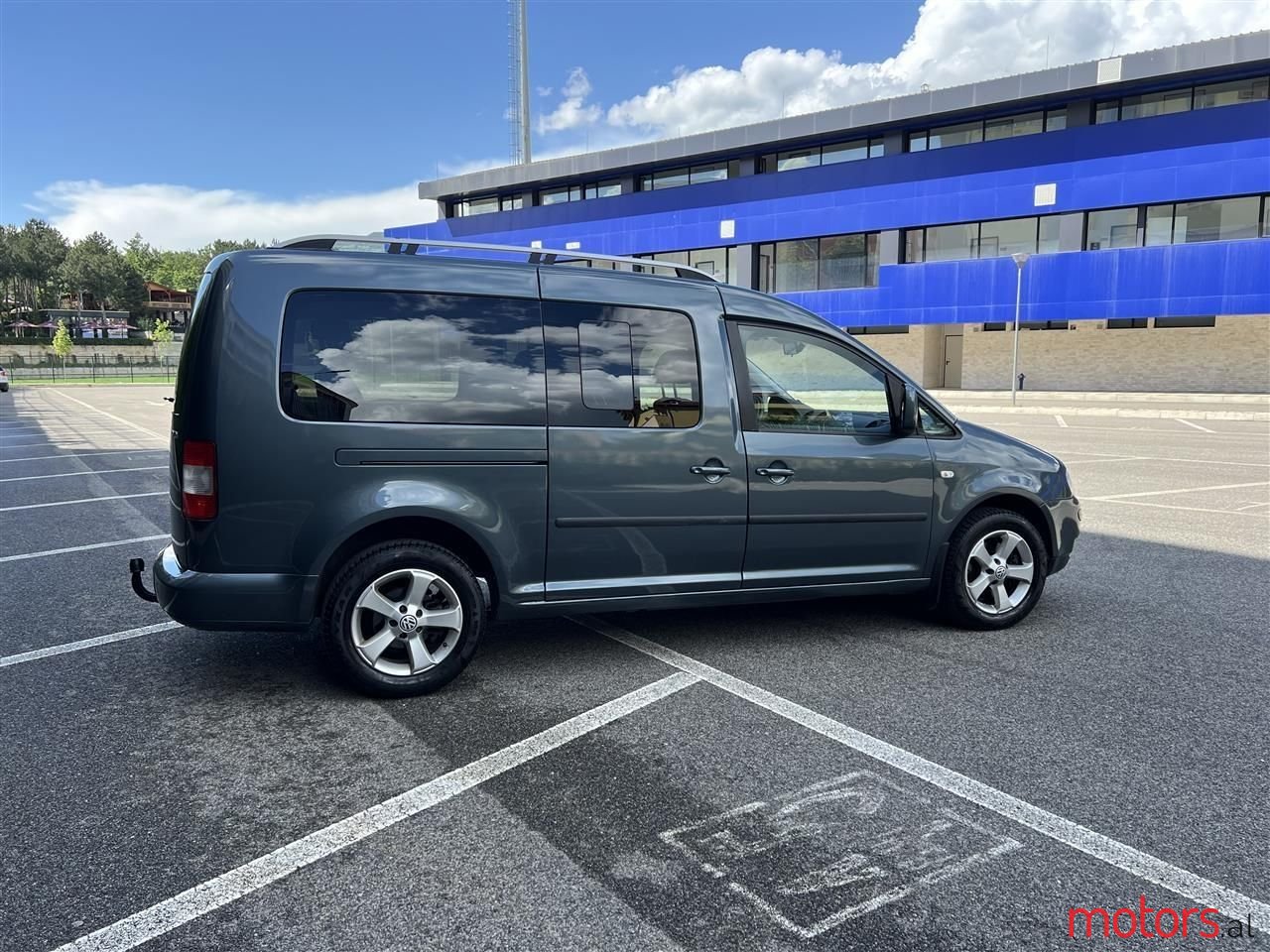 2008' Volkswagen Caddy photo #6