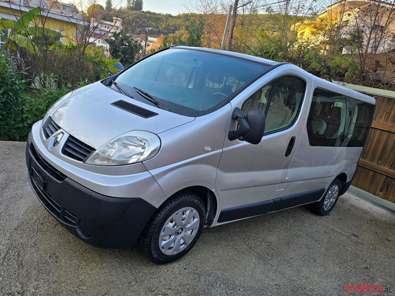2008' Renault Trafic photo #1