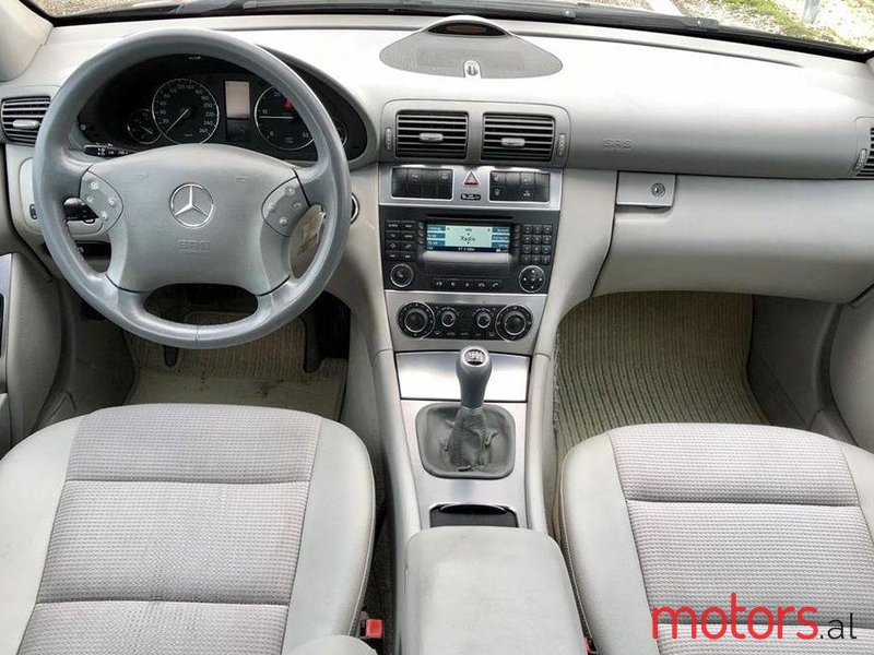 2006' Mercedes-Benz C 200 photo #1