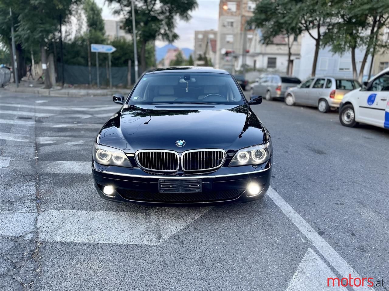 2008' BMW 730 photo #6