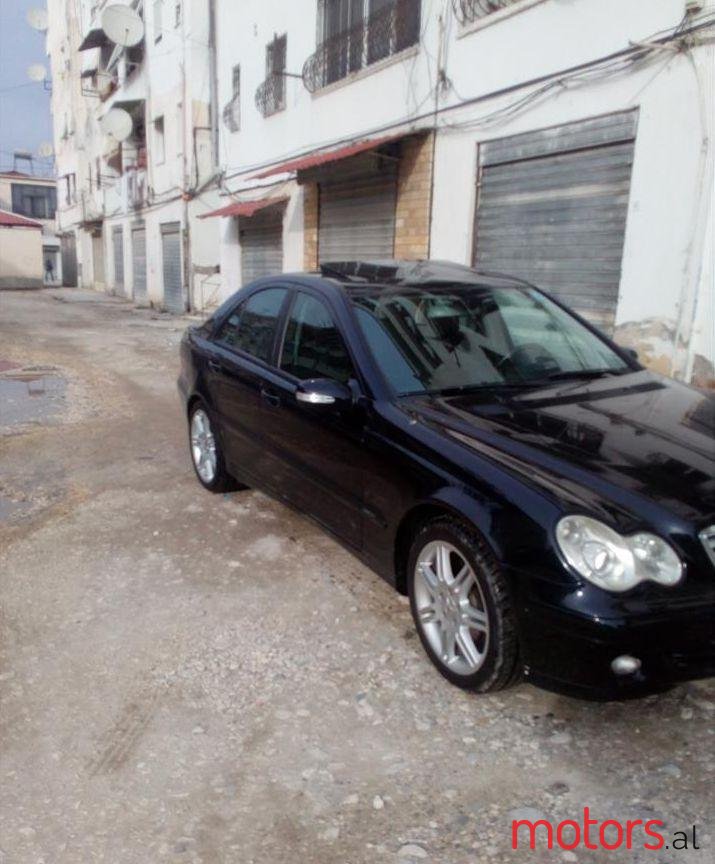 2005' Mercedes-Benz C 220 photo #1