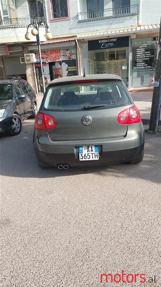 2008' Volkswagen Golf photo #3