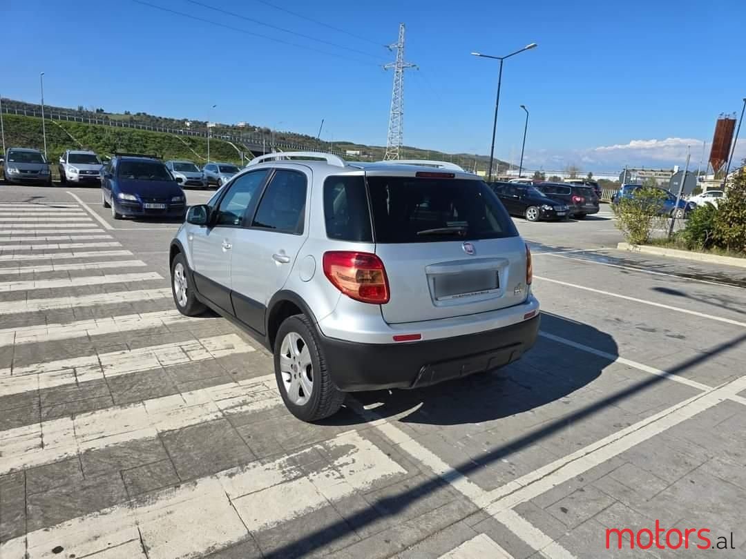 2009' Fiat Sedici photo #2