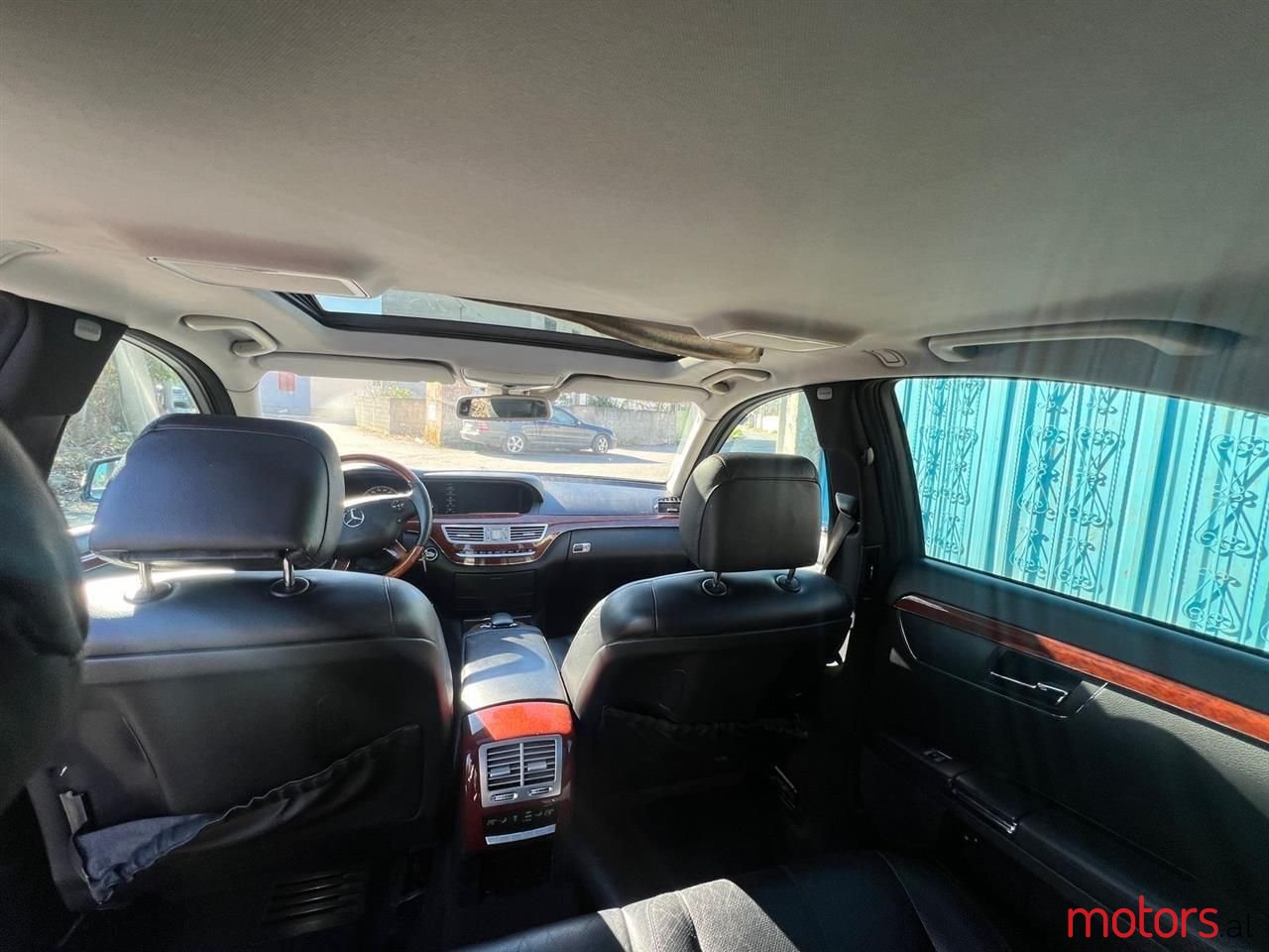 2005' Mercedes-Benz S 320 photo #5