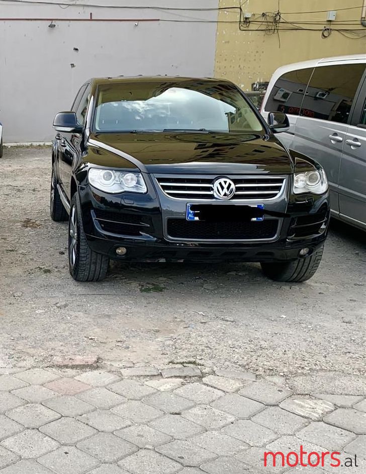 2007' Volkswagen Touareg photo #1