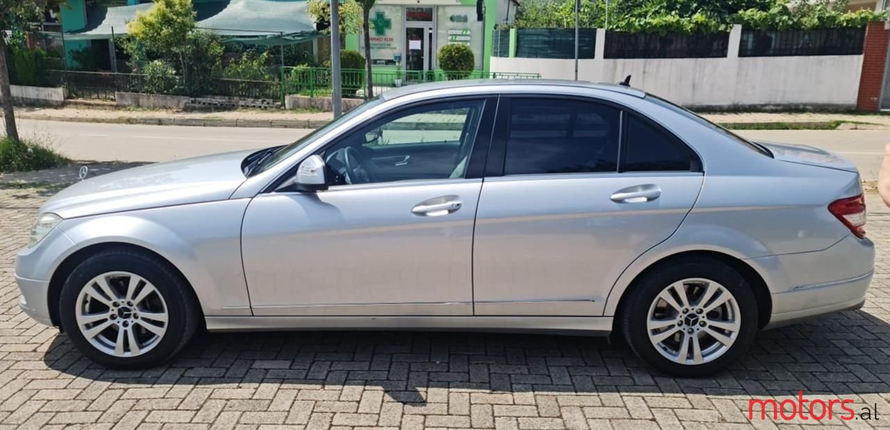 2008' Mercedes-Benz C 200 photo #3