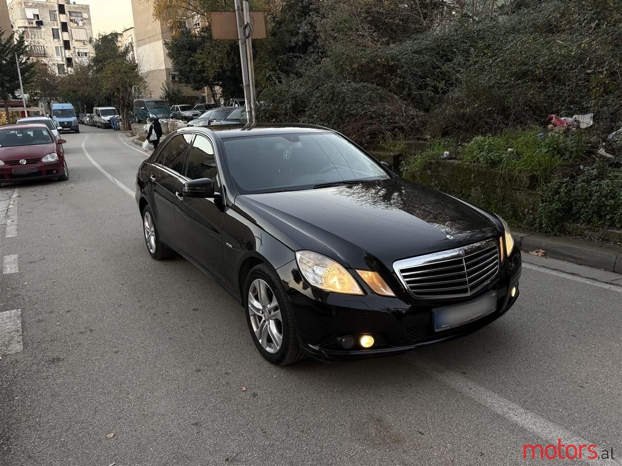 2009' Mercedes-Benz E 200 photo #2