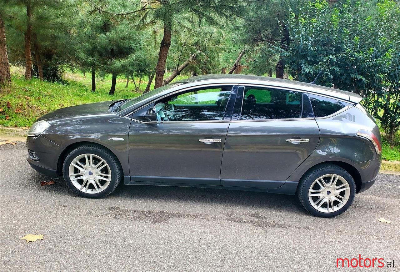 2010' Lancia Delta photo #6