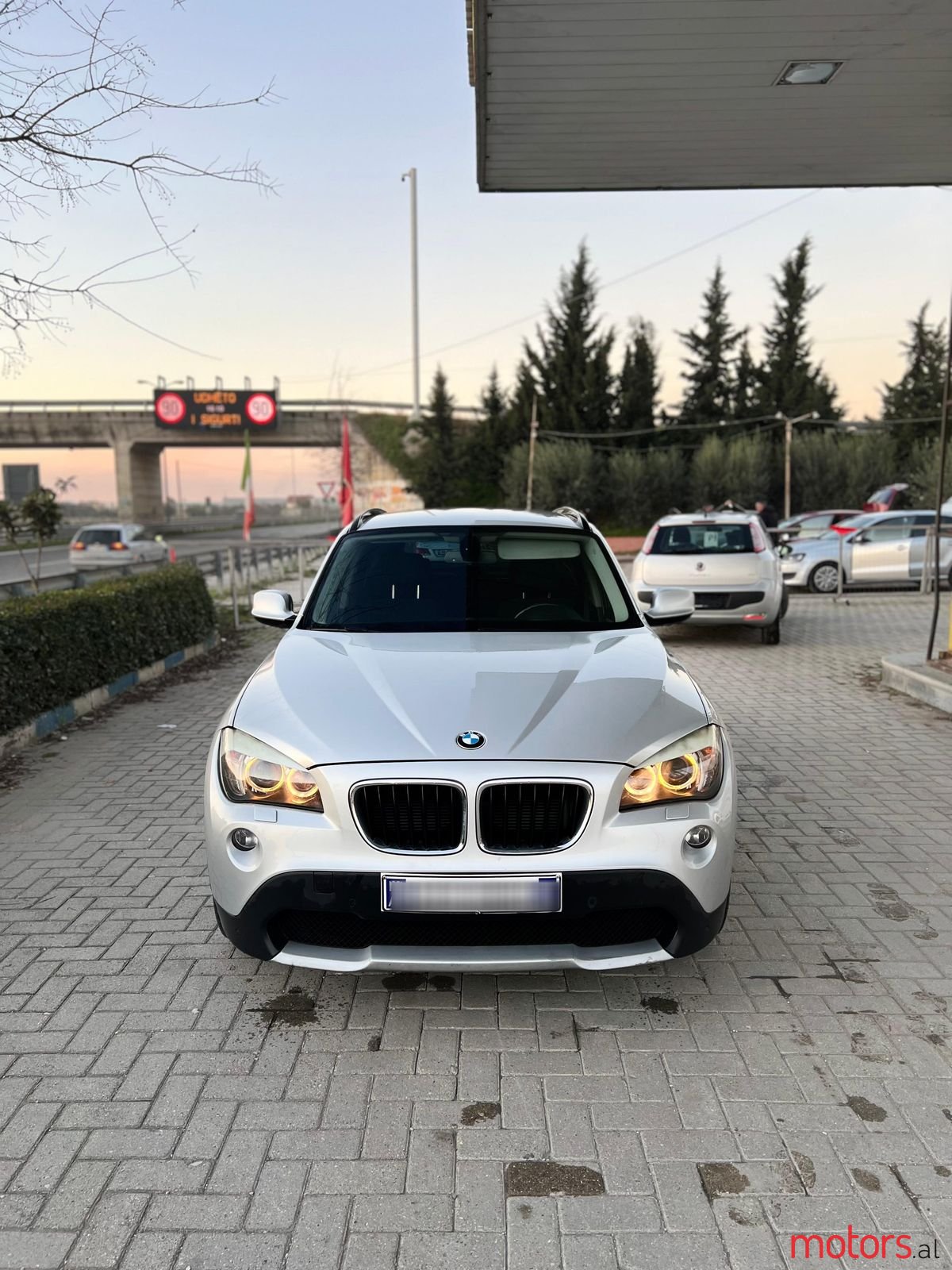 2011' BMW X1 photo #5