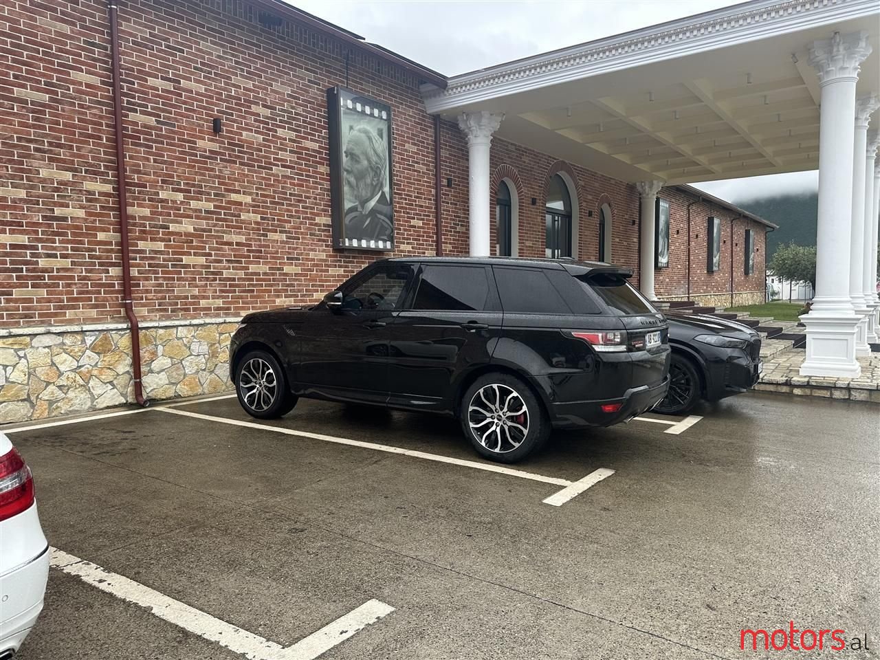 2014' Land Rover Range Rover Sport photo #2