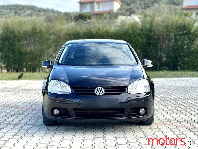 2008' Volkswagen Golf photo #5