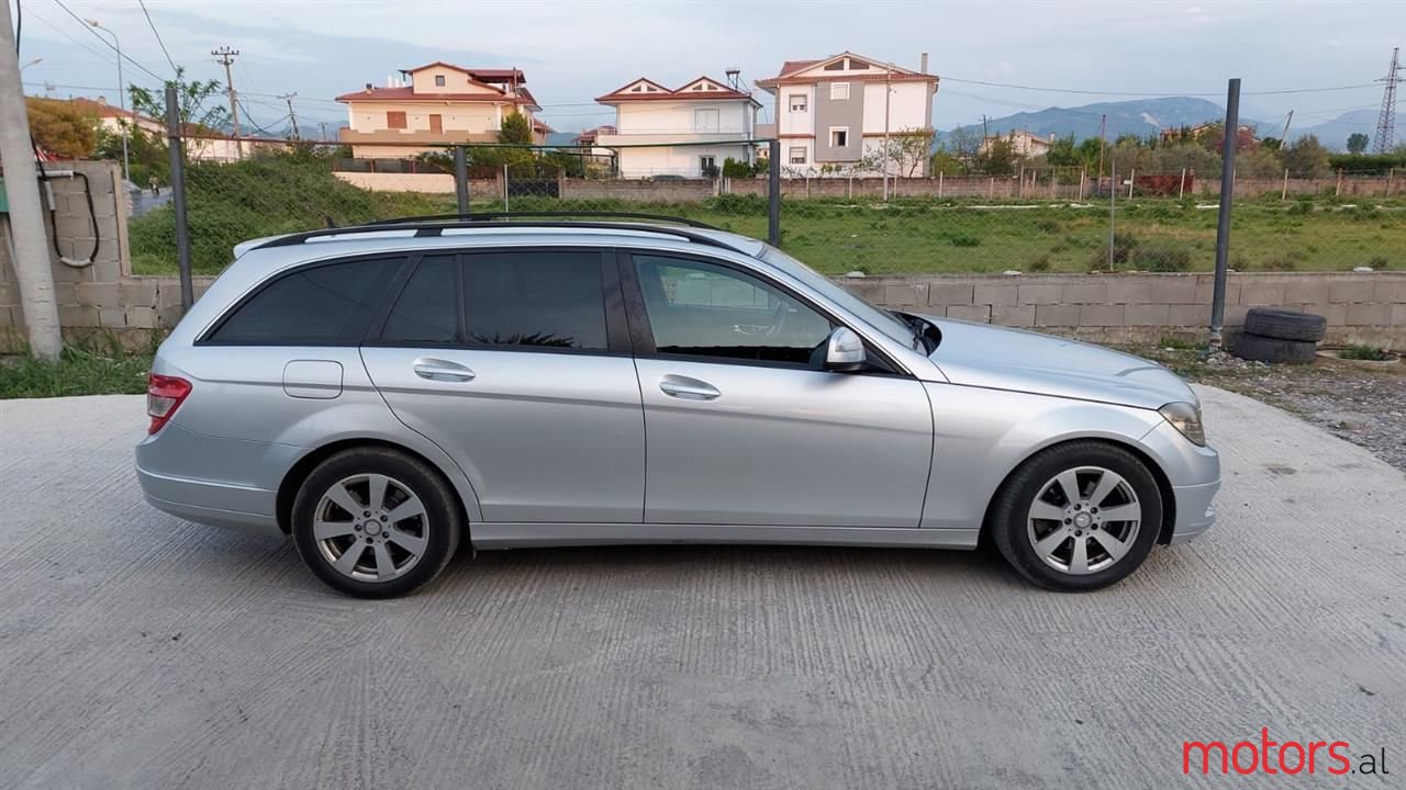 2008' Mercedes-Benz C 220 photo #3