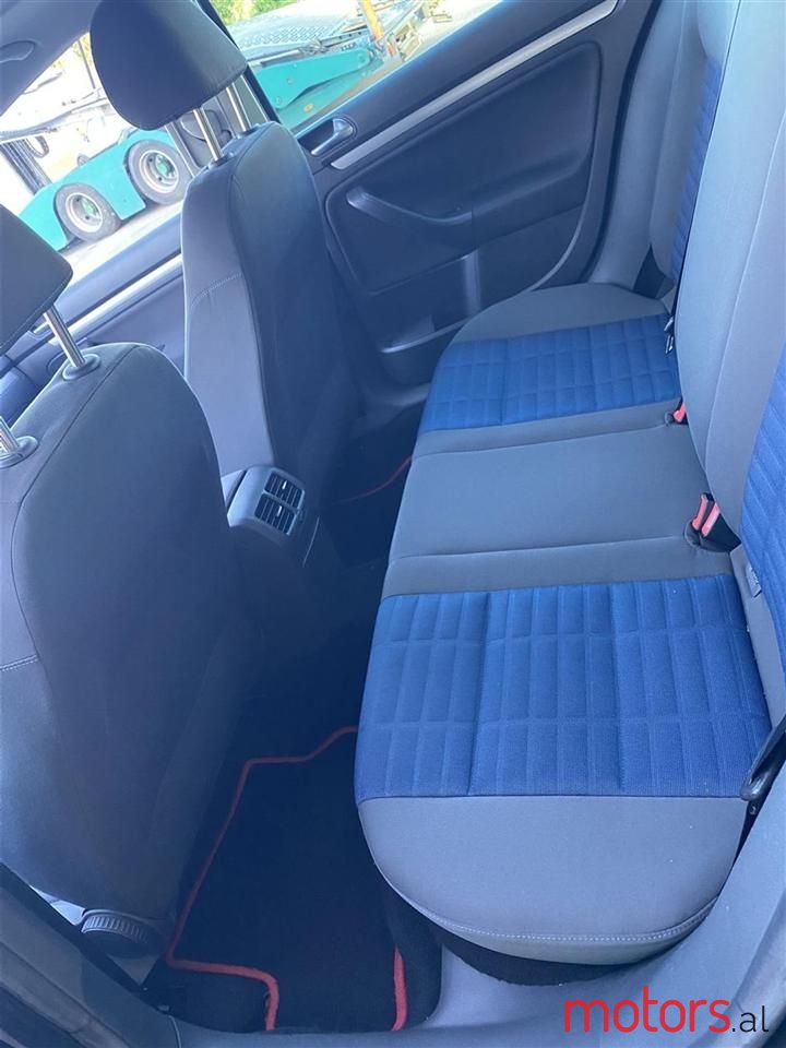 2007' Volkswagen Golf photo #4