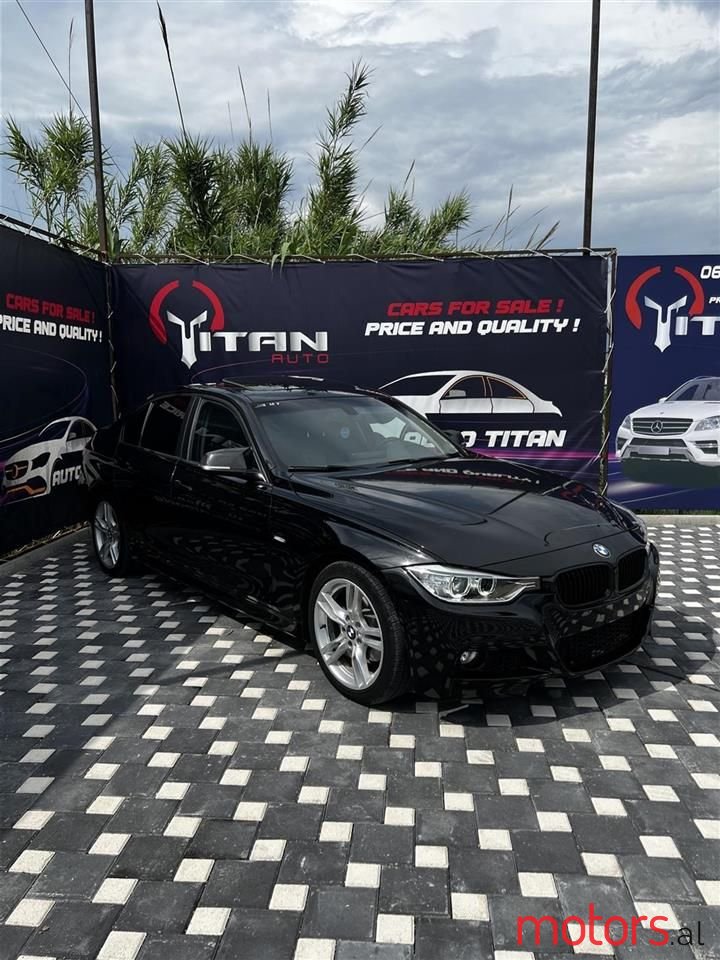 2013' BMW 320 photo #1