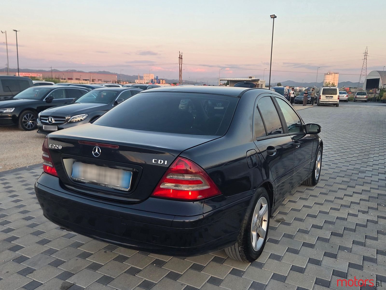 2005' Mercedes-Benz C 220 photo #2