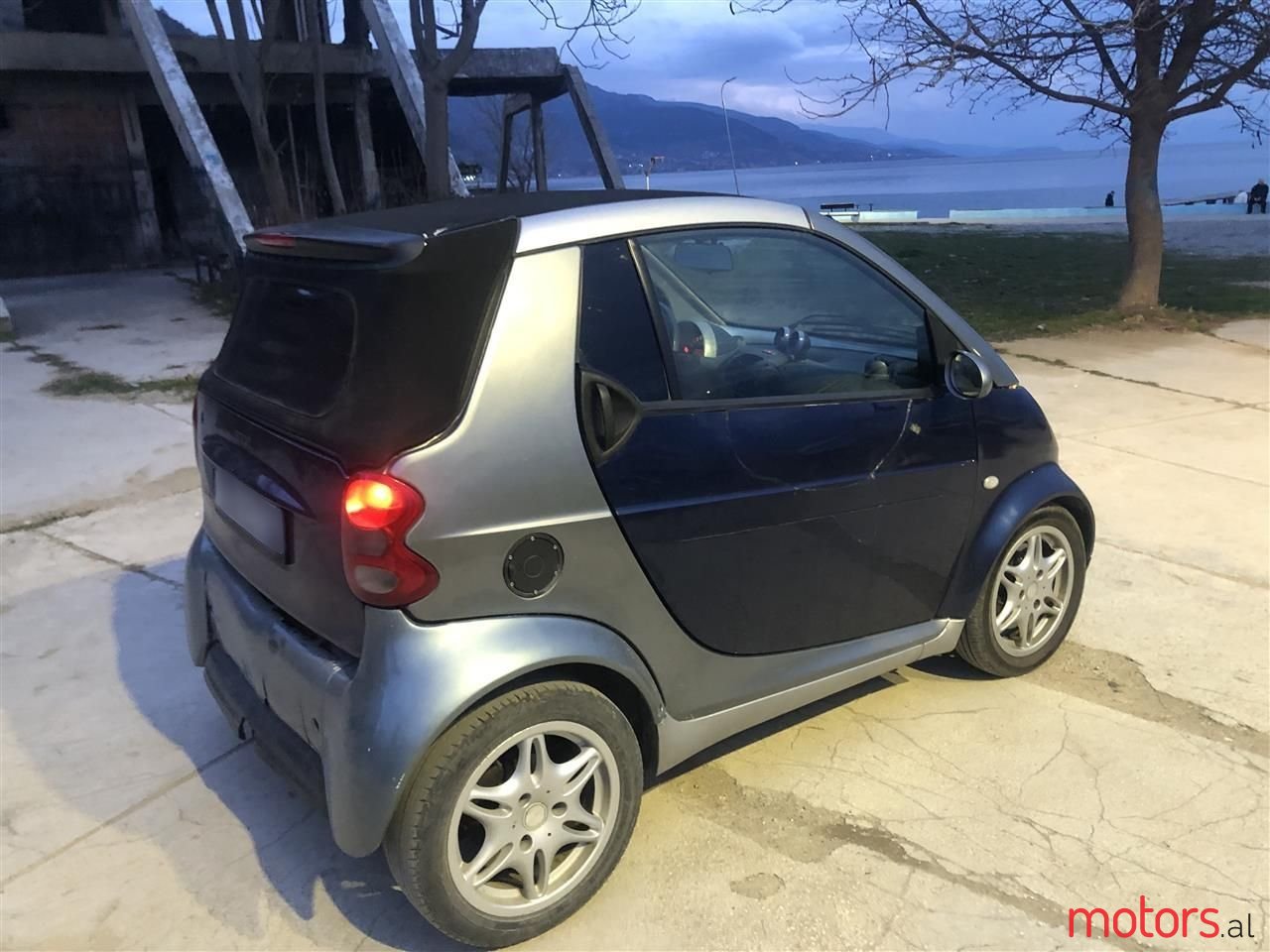 2001' Smart Fortwo photo #5